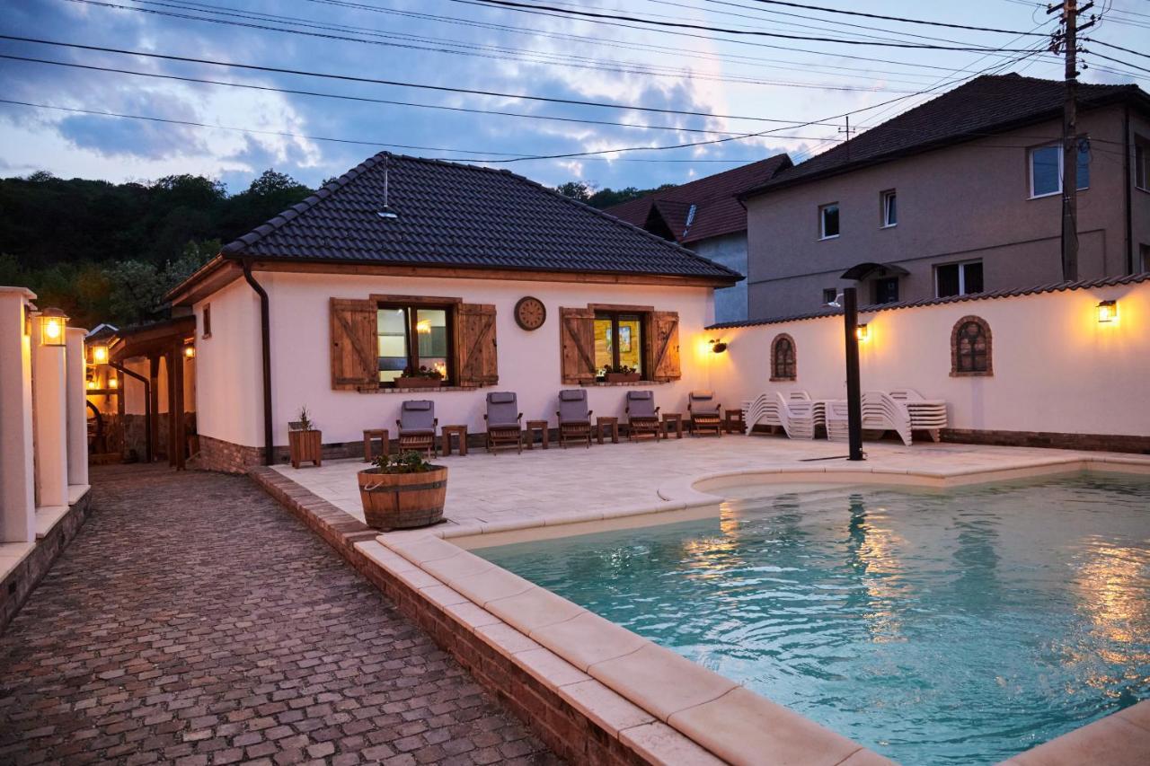 Complex Butoaiele Transilvaniei - Cazare & Spa - Natura - Relaxare Mediaş Exterior foto